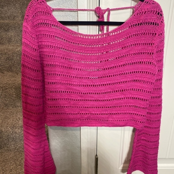 Lovers + Friends Crochet Open Back Tie Sweater pink - Picture 5 of 7